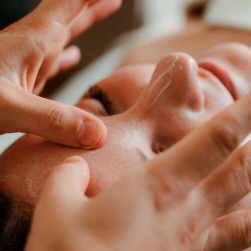 tratamientos faciales. Limpieza facial profunda en spa en Córdoba